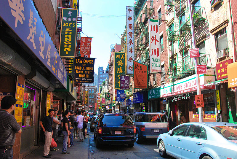 800px-Chinatown_manhattan_2009