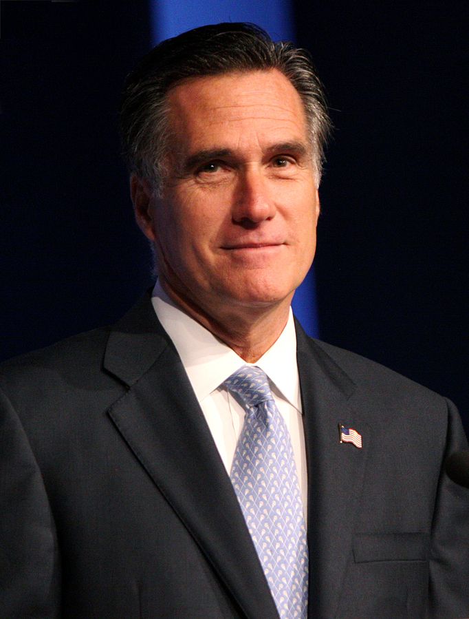 682px-Mitt_Romney_by_Gage_Skidmore_6